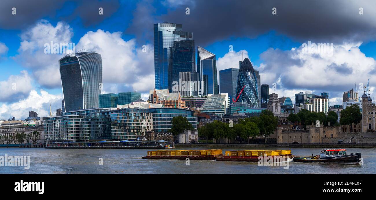 Vista sul fiume Tamigi Londra UK Foto Stock
