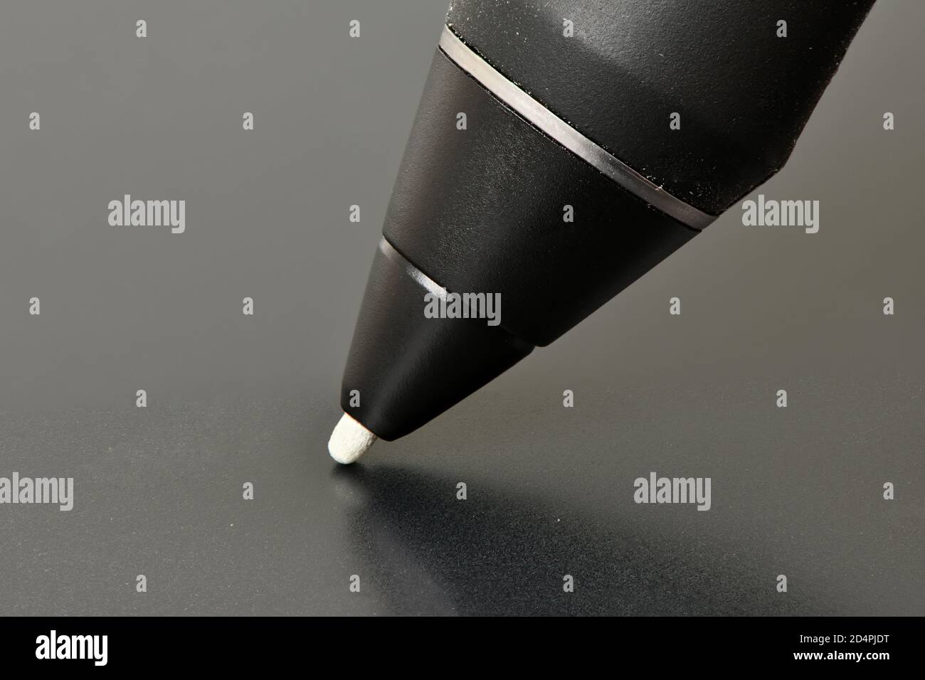 Primo piano grafico penna digitalizzata sullo sfondo della tavoletta. Foto ad alta risoluzione. Foto Stock