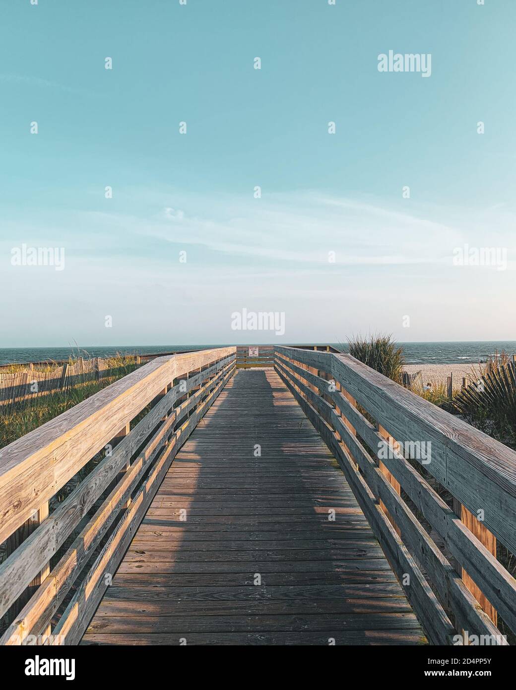 Passerella per la spiaggia di Long Beach, Long Island, New York Foto Stock