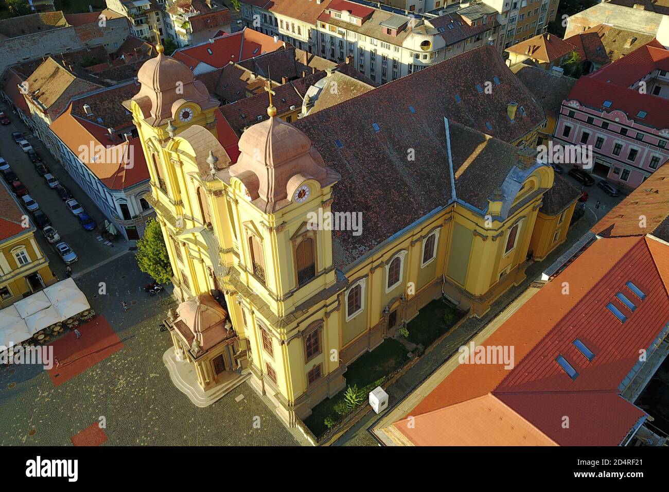 Veduta aerea della Cattedrale di San Giorgio in Union Square (Piata Unirii), Timisoara, Romania. Foto Stock