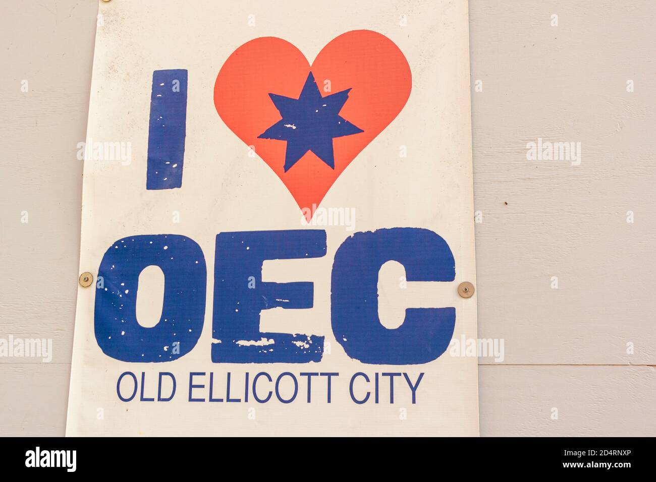 Ellicott City, MD, USA 10/07/2020: Un cartello che dice che amo OEC (Old Ellicott City) che è una famosa città storica vicino Baltimora, MD che è un f Foto Stock
