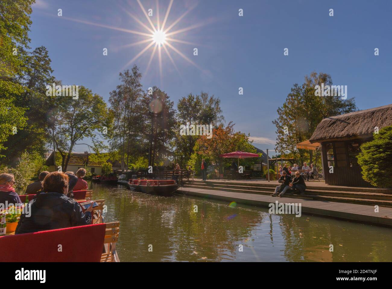 La riserva della biosfera dell'UNESCO Spreewald o la foresta di Spree, un tour in barca che parte dalla comunità di Burg, Brandeburgo, Germania orientale, Europa Foto Stock