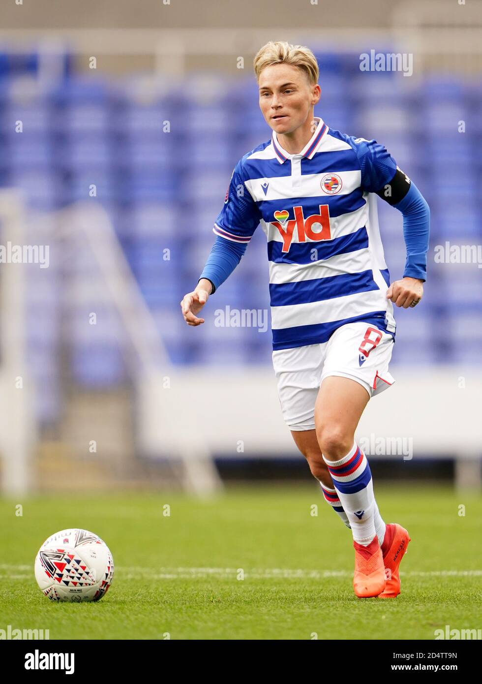 Reading's Jess Fishlock durante la partita della Super League femminile fa allo stadio Madejski, Reading. Foto Stock