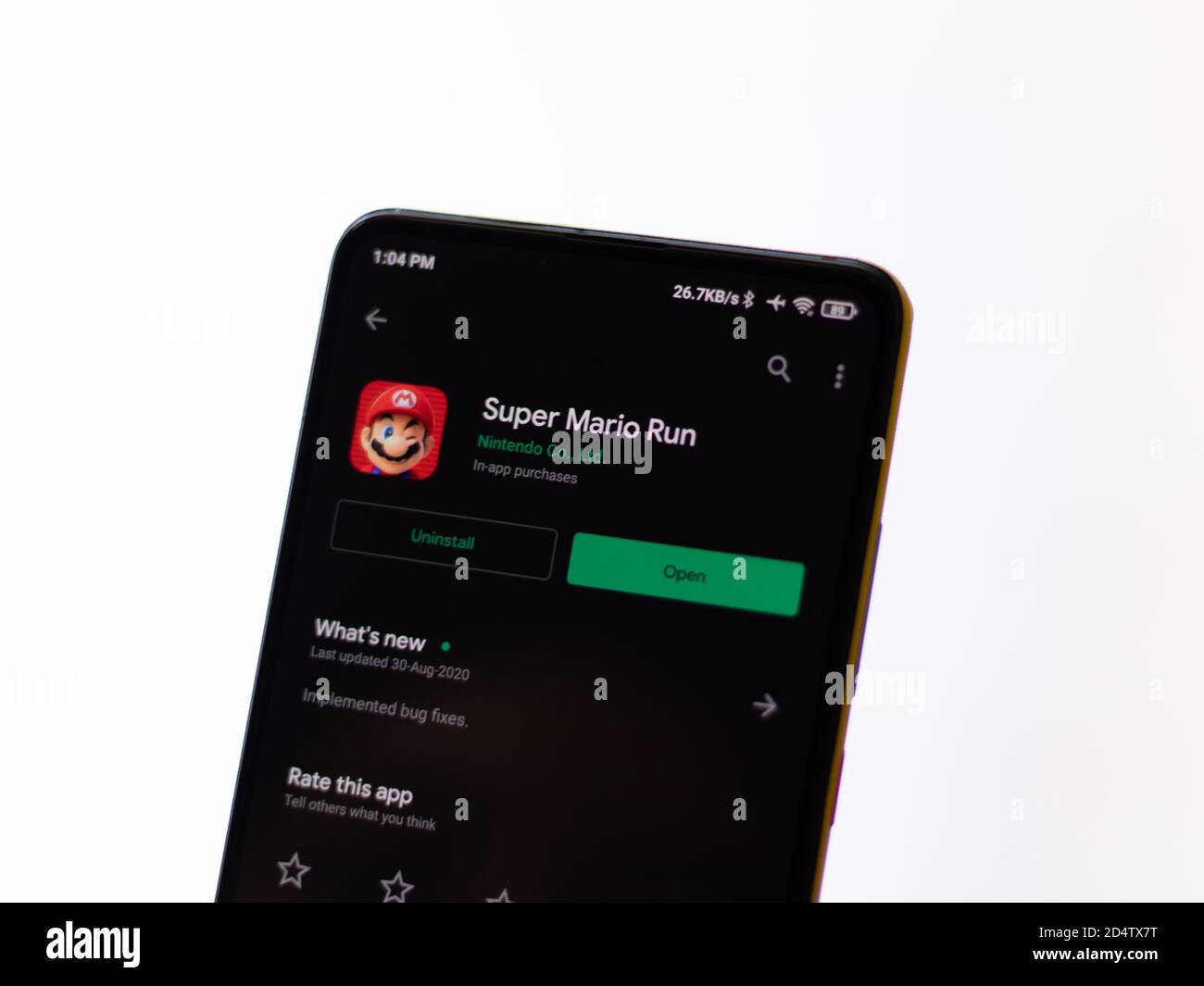 Assam, india - 11 Ottobre 2020 : il logo di Super mario sull'immagine di riserva dello schermo del telefono. Foto Stock