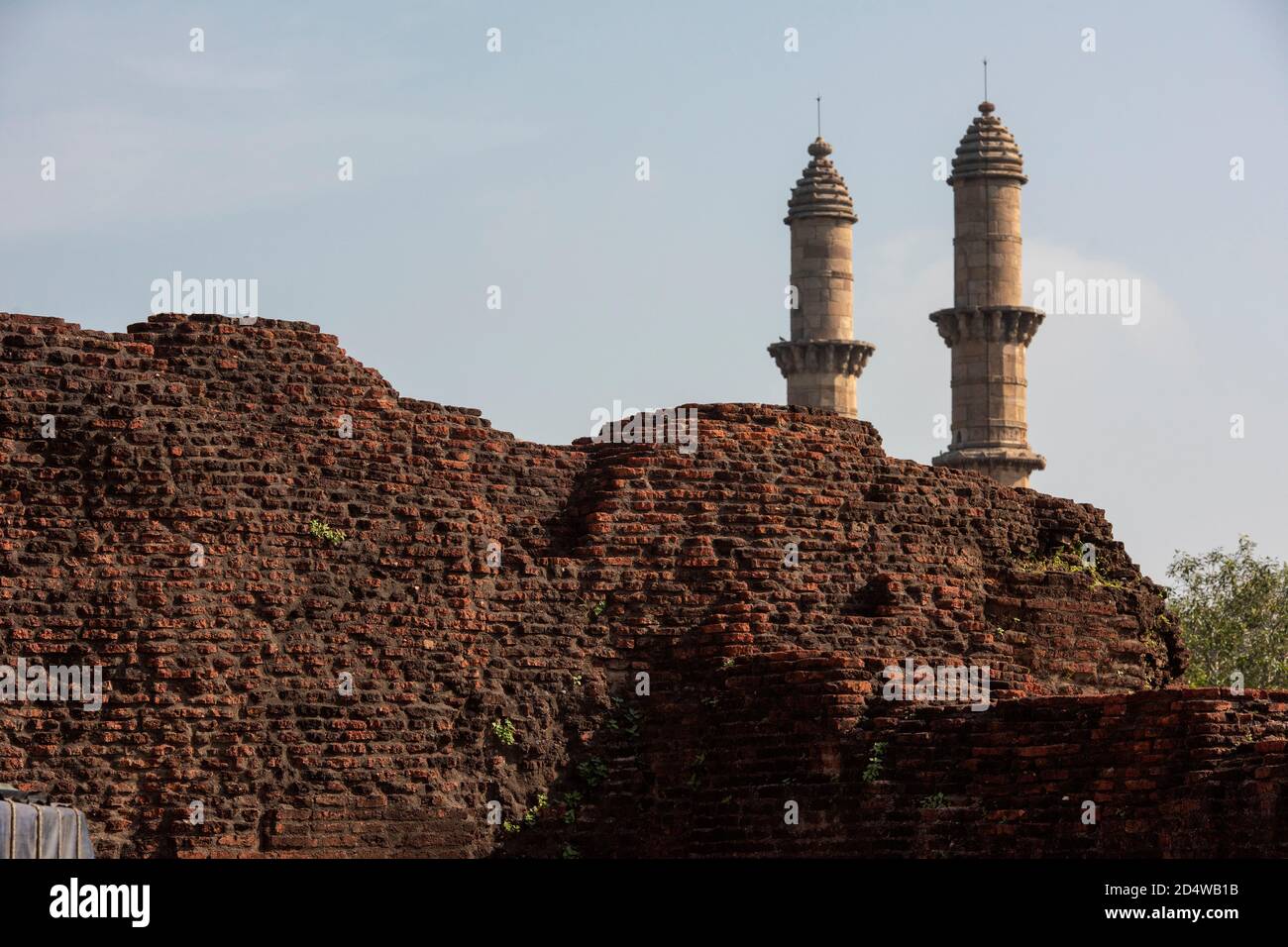 Moschea Jami ( jami masjid ), Parco Archeologico di Champaner-Pavagadh, Sito Patrimonio Mondiale dell'UNESCO, Gujarat, India. Foto Stock