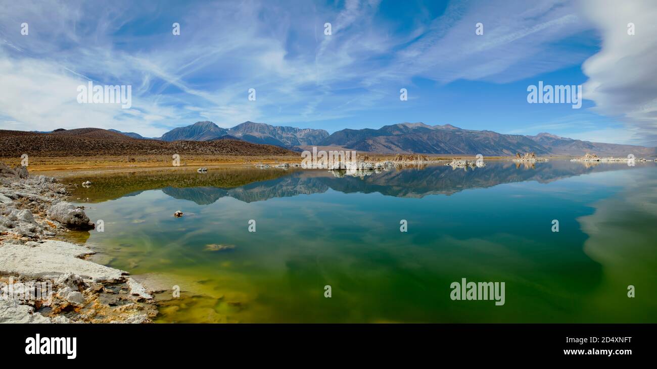 Riserva naturale statale di MONO Lake tufa, California. Spettacolare vista panoramica. Foto Stock
