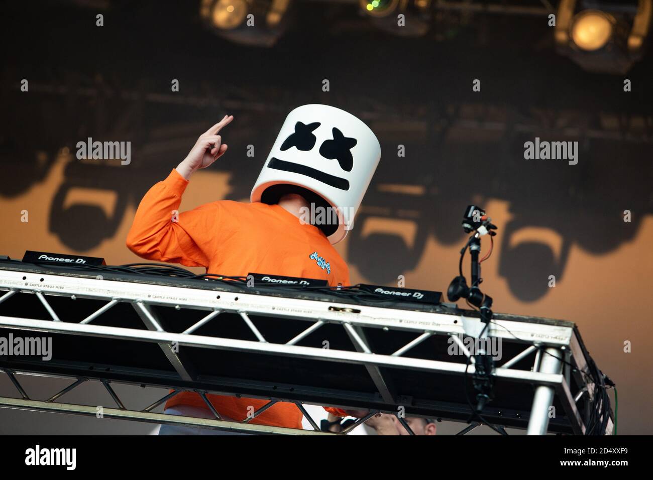 Electronic Music Star 'Marshmello' suona dal vivo durante l'annuale Belsonic Festival nel Parco Ormeau di Belfast Foto Stock