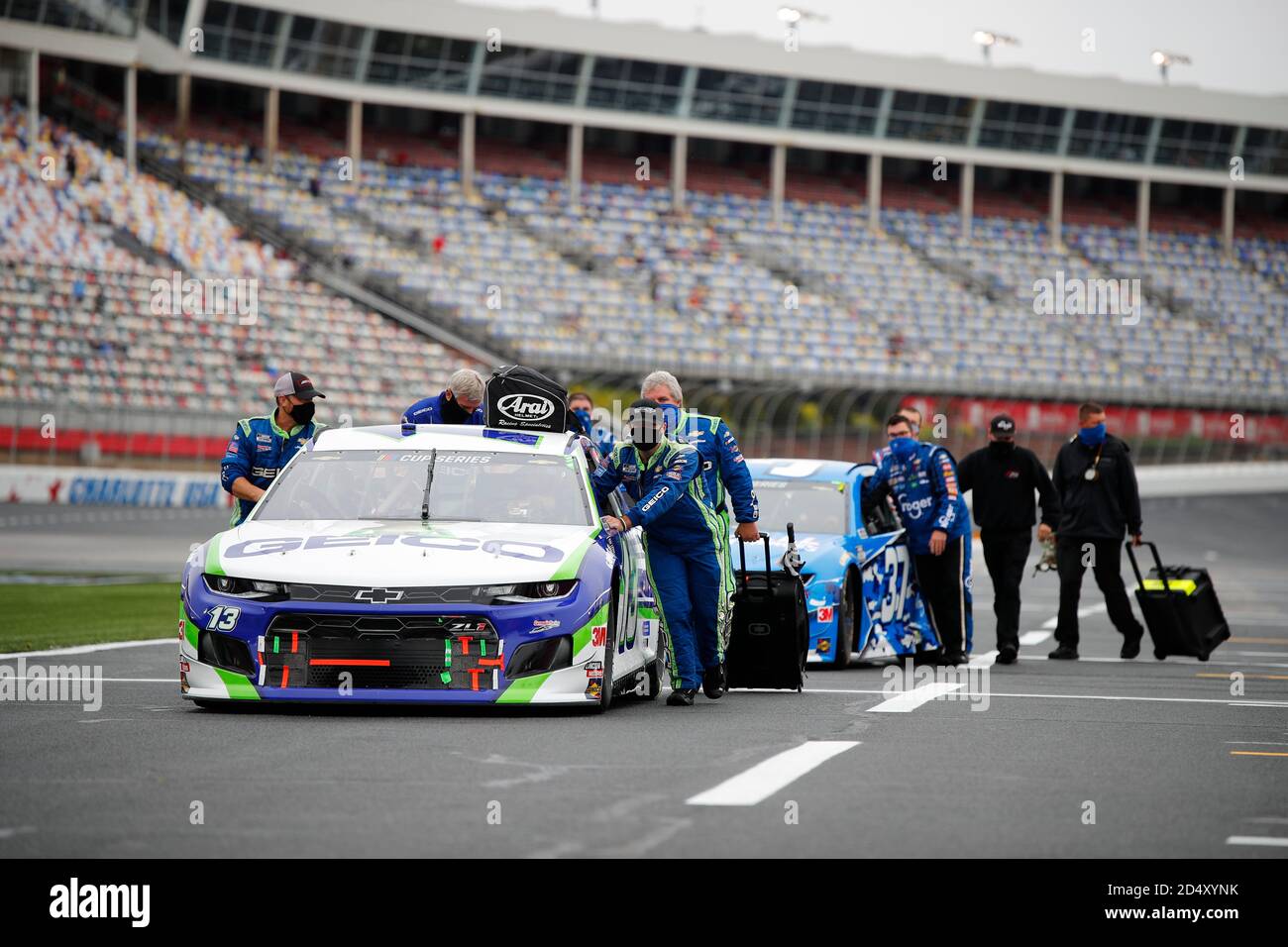 Concord, Carolina del Nord, Stati Uniti. 11 Ott 2020. Ty Dillon (13) corre per la Bank of America ROVAL 400 al Charlotte Motor Speedway ROVAL di Concord, Carolina del Nord. Credit: Stephen A. Arce/ASP/ZUMA Wire/Alamy Live News Foto Stock