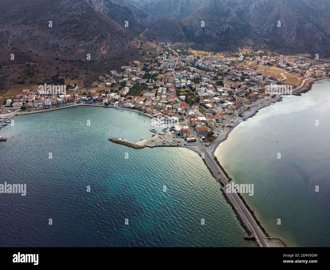 Vista panoramica aerea della città fortificata di Monemvasia in Grecia Foto Stock