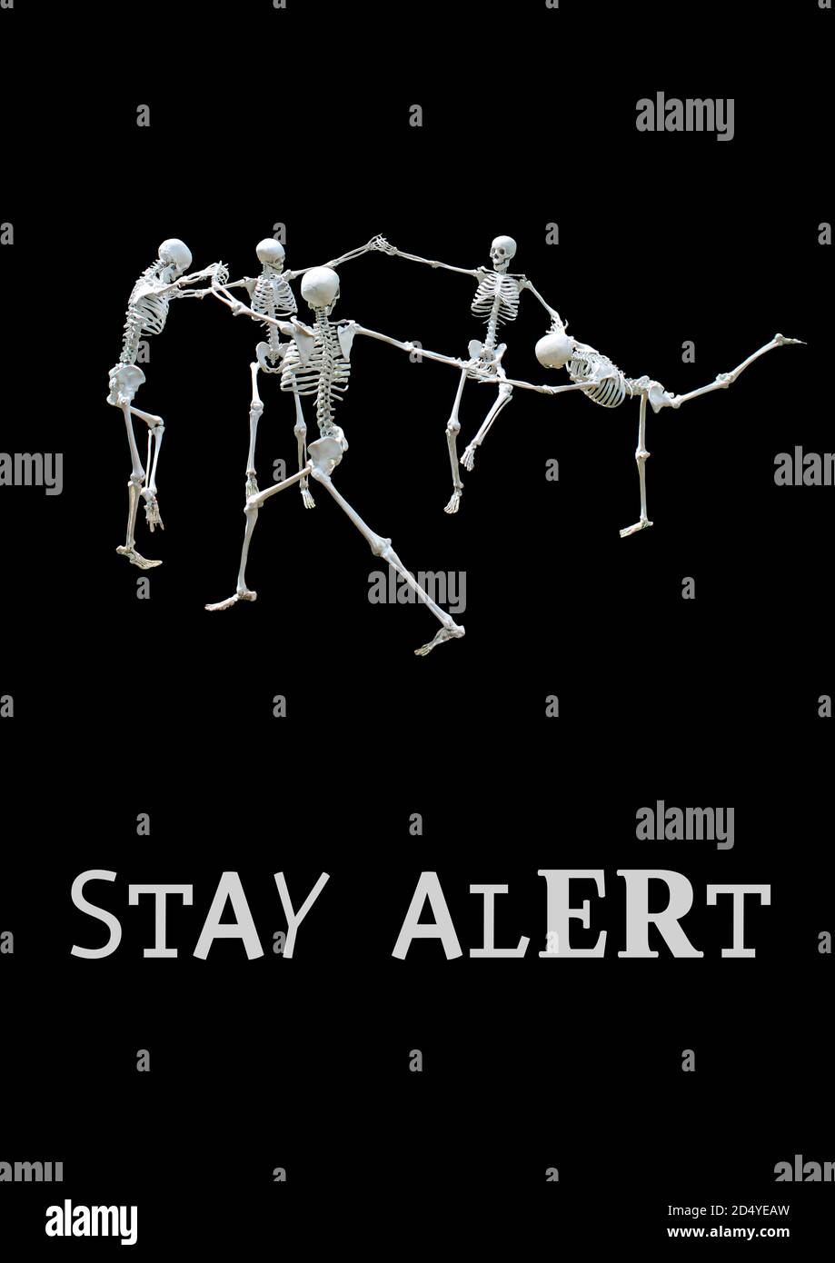 Scheletri la scultura danzante di Wilfred Pritchard. Spesso pone sculture di scheletri in situazioni bizzarre, sia strane che macabre. Foto Stock