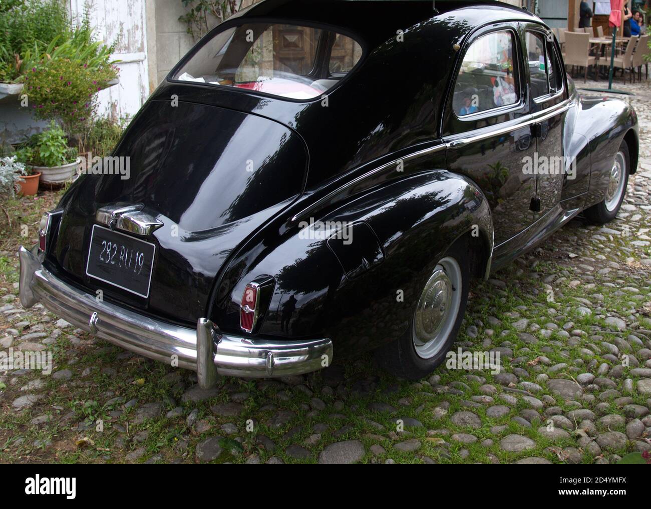Peugeot 203 auto d'epoca francese in Argentat, Correze, Francia Foto Stock