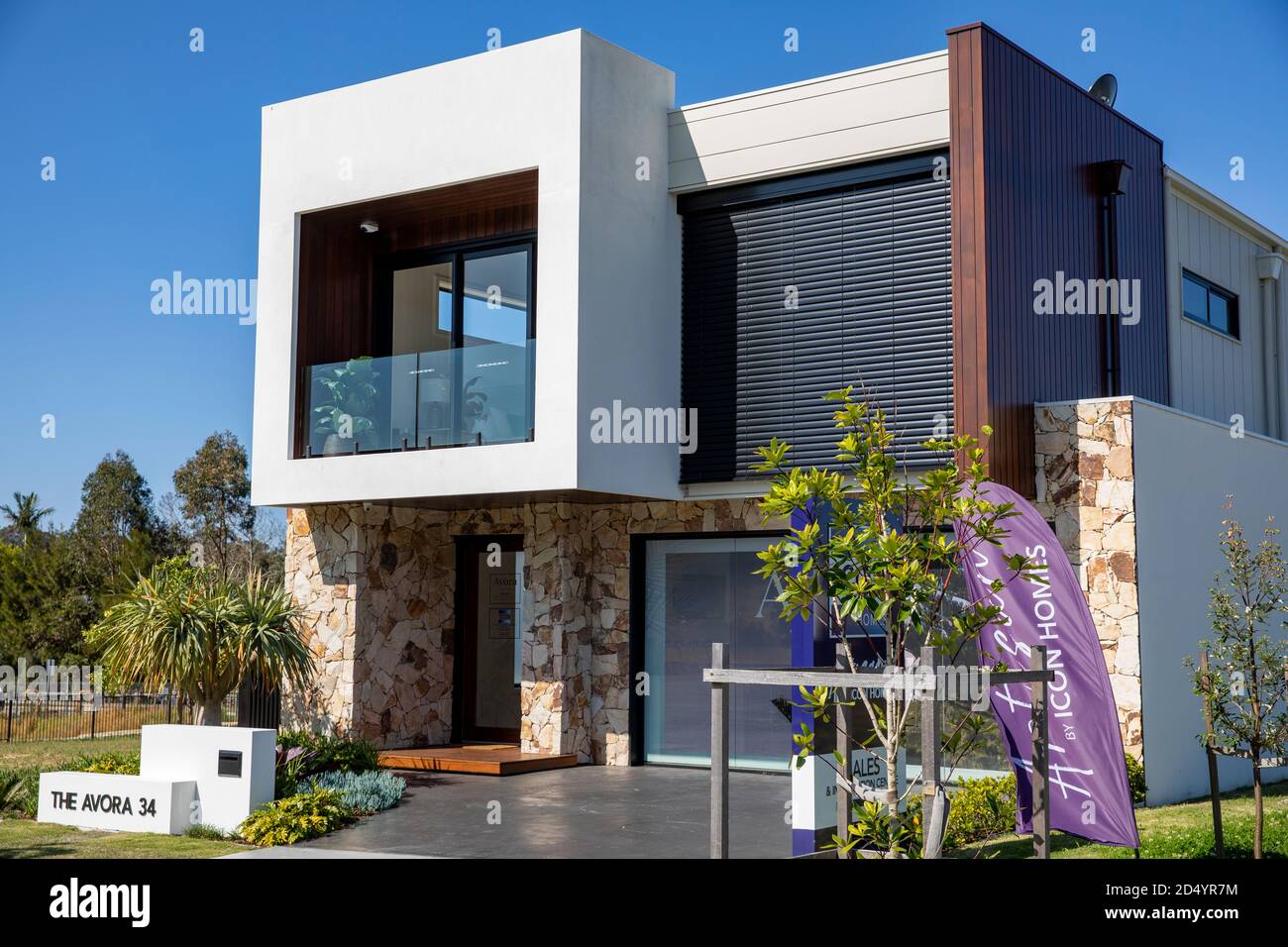 Nuova casa di produzione moderna in un'area residenziale a Sydney, NSW, Australia Foto Stock