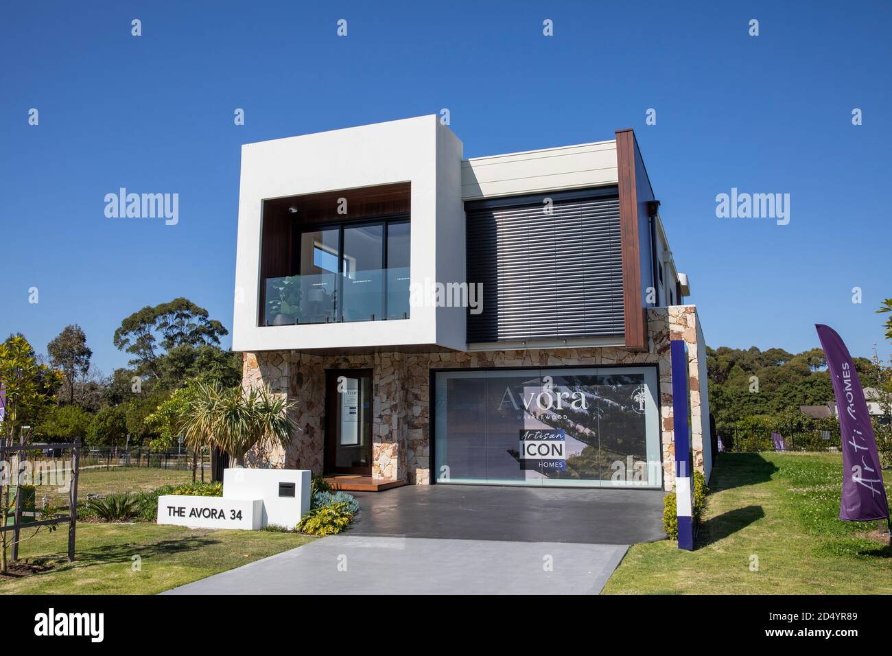 Nuova casa di produzione moderna in un'area residenziale a Sydney, NSW, Australia Foto Stock