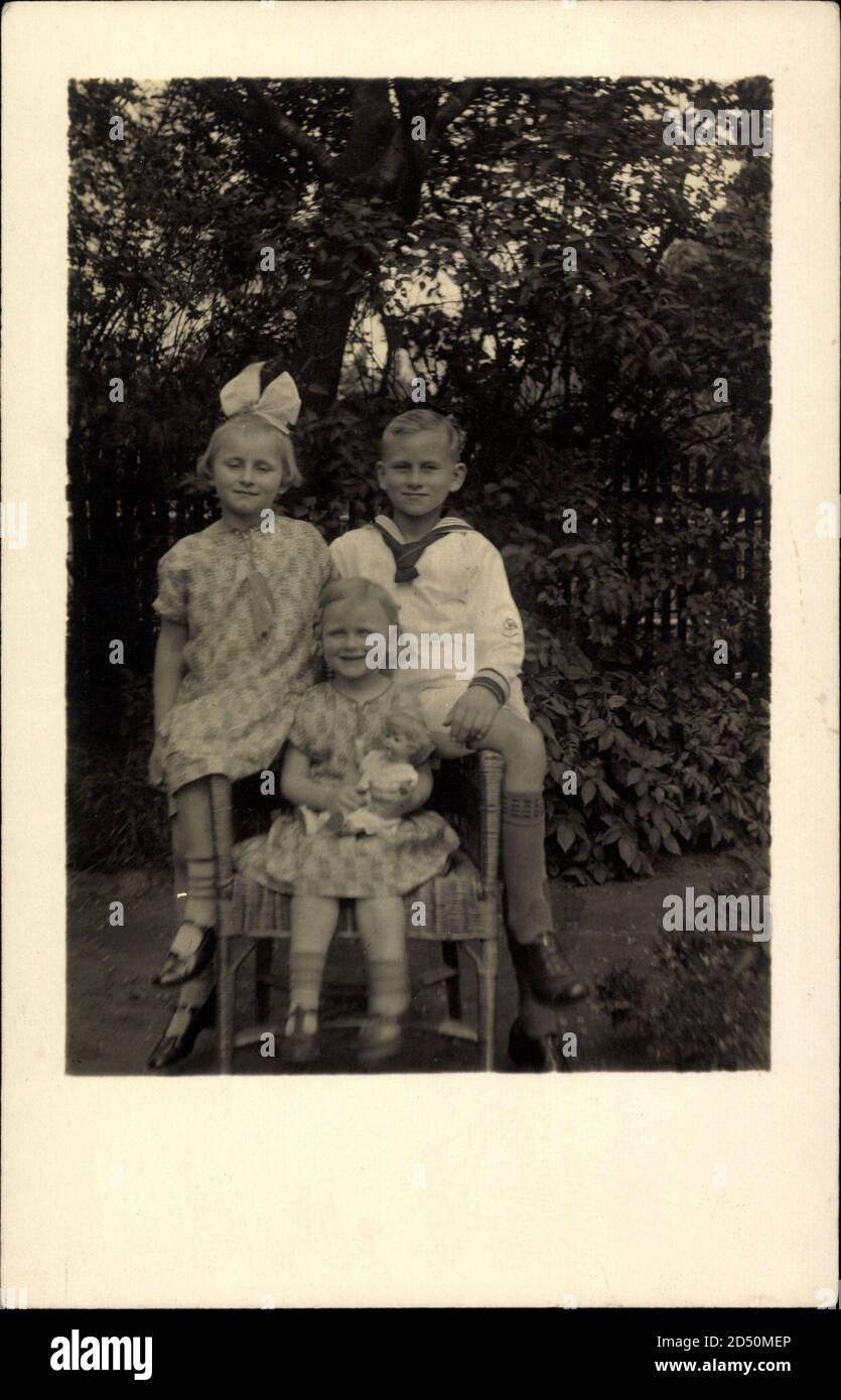  Kinder kinder gruppenfoto immagini e fotografie stock ad alta Bildidee 