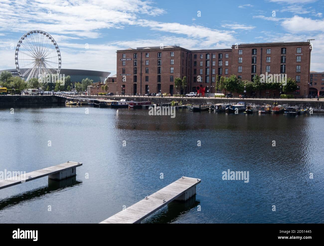 Vista sul molo di Salthouse nel complesso Albert Dock in Liverpool luglio 2020 Foto Stock