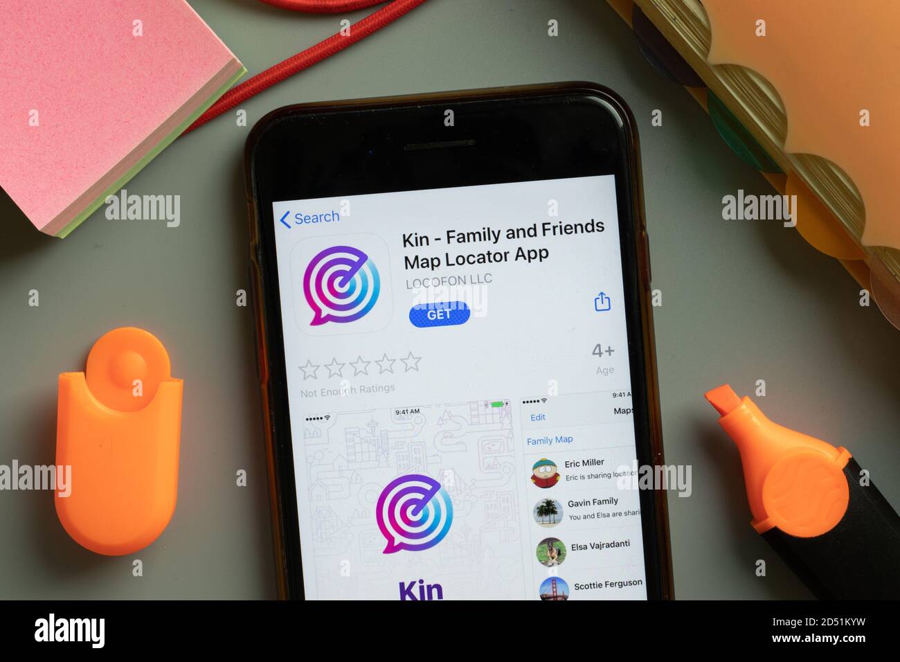 New York, USA - 29 settembre 2020: Logo app mobile per la ricerca di mappe di Kin sullo schermo del telefono in primo piano, editoriale illustrativo Foto Stock
