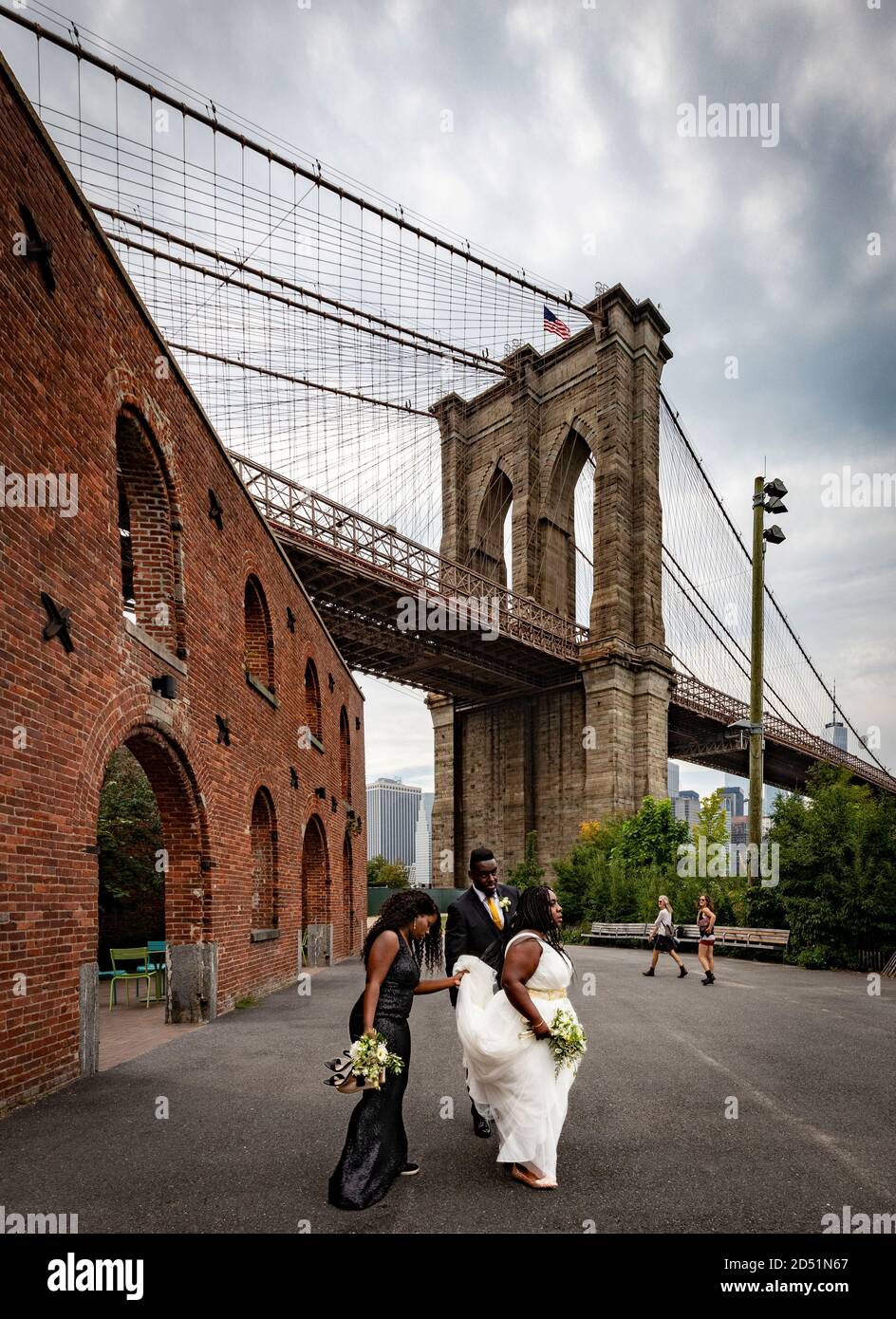Matrimonio Afroamericano a Dumbo, Brooklyn Foto Stock