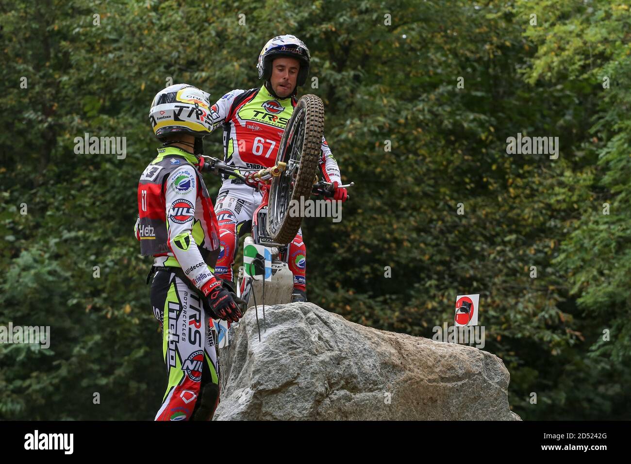 Adam Raga Sans (TRRS / Trial GP) durante il Campionato del mondo Hertz FIM  Trial (round 4) sul circuito Moto Club Lazzate il 11 ottobre 2020 a Lazzate  Foto stock - Alamy
