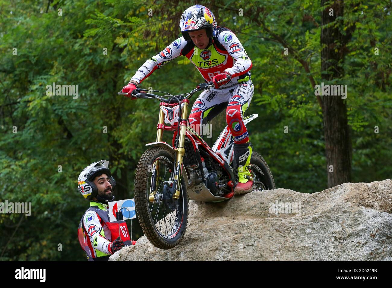 Adam Raga Sans (TRRS / Trial GP) durante il Campionato del mondo Hertz FIM Trial (round 4) sul circuito Moto Club Lazzate il 11 ottobre 2020 a Lazzate ( Foto Stock