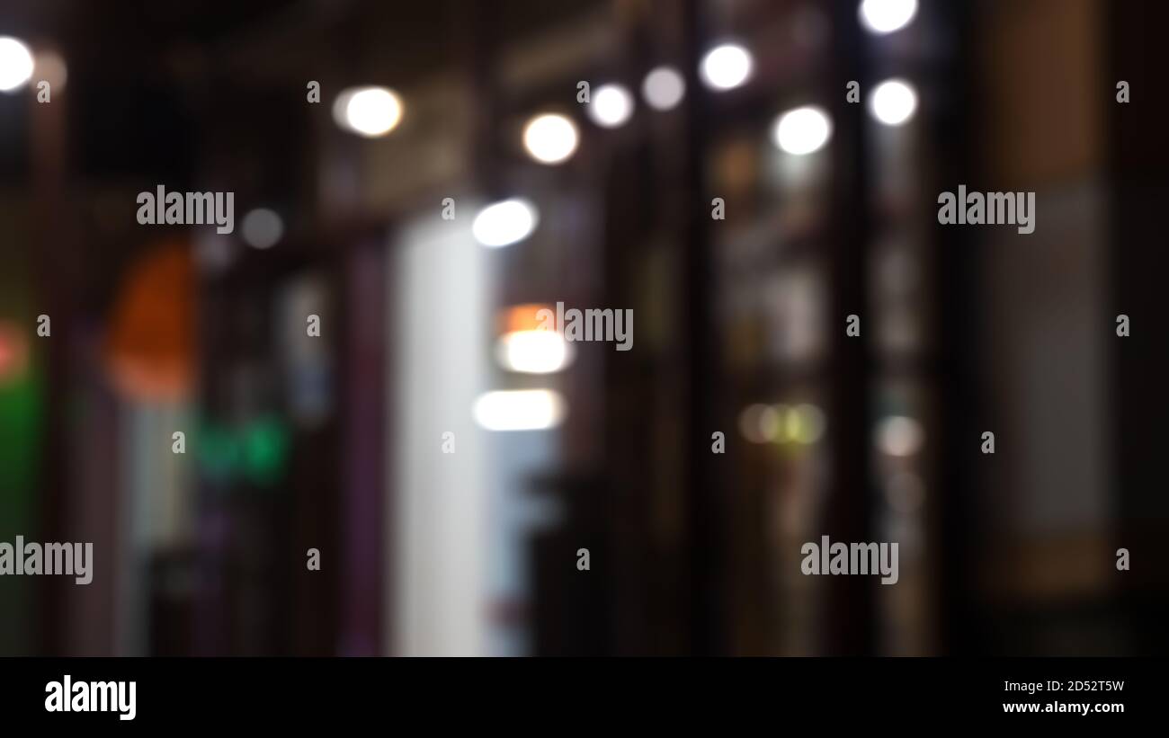 Sfondo bokeh astratto della luce di Natale, la luce notturna della città sfocare bokeh sfocato sfondo Foto Stock