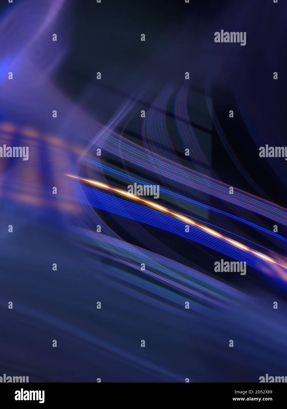 Sfondo verticale con tracce di luce ritmica astratte Foto Stock