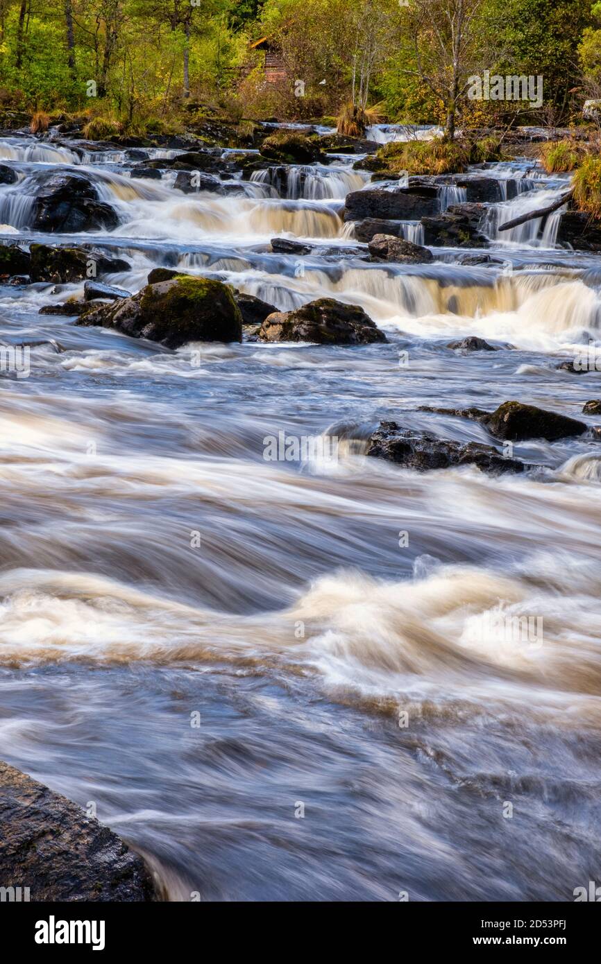 Le cascate di Dochart, Killin, Scozia, Regno Unito Foto Stock