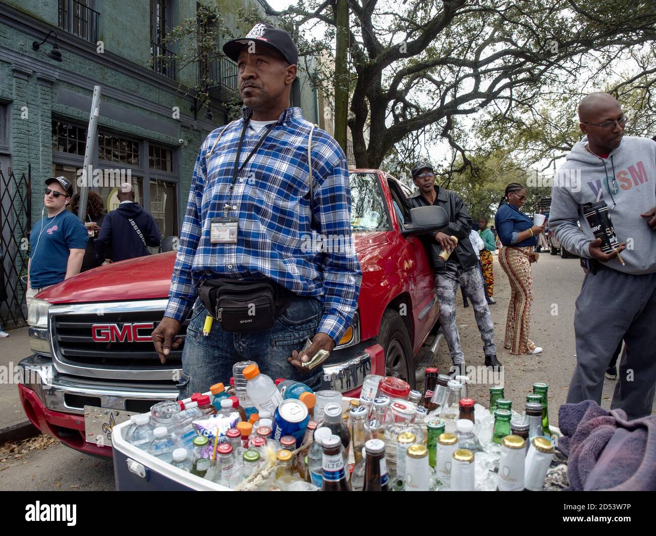 New Orleans, Louisiana, USA - 2020: La gente partecipa a una sfilata di Second Line, un evento tradizionale di questa città. Foto Stock