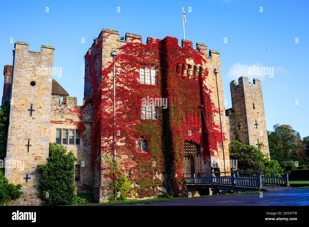 Castello di Hever a Kent, Regno Unito. Il castello risale al 13 ° secolo era una volta la casa d'infanzia di Anna Boleyn, seconda moglie di Enrico VIII e Madre di Elisabetta i, situato in 125 ettari di gloriosi terreni. Foto Stock
