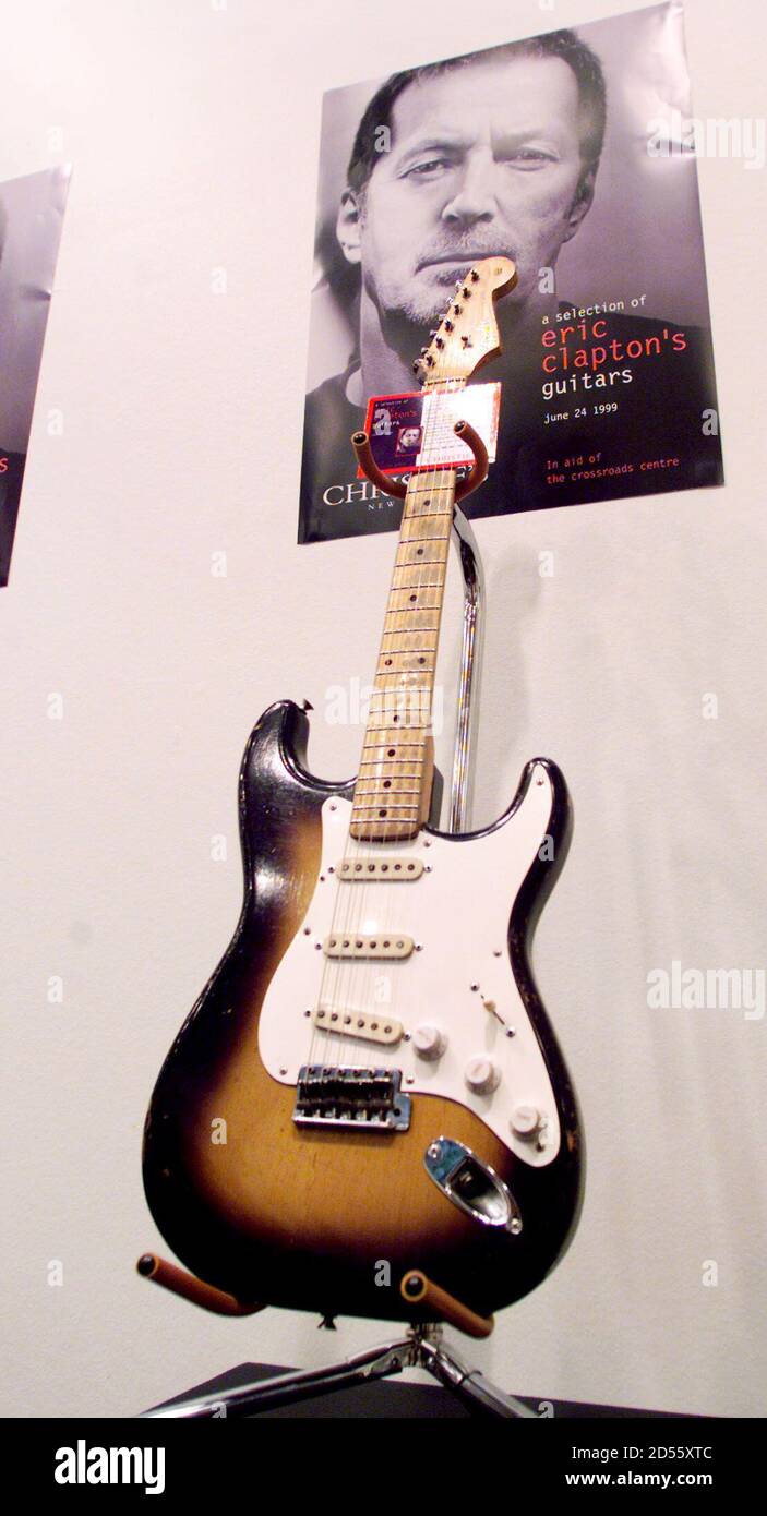 Una selezione di chitarre di Eric Clapton, tra cui 'Brownie', mostrata in  una foto del file del 17 giugno 1999, il sunburst 1956 Fender Stratocaster  che usava per suonare 'Layla', è stato