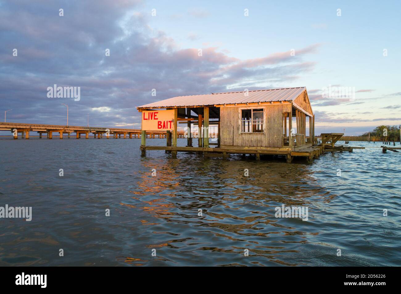 Live esca Shack sulla Mobile Bay Causeway Foto Stock