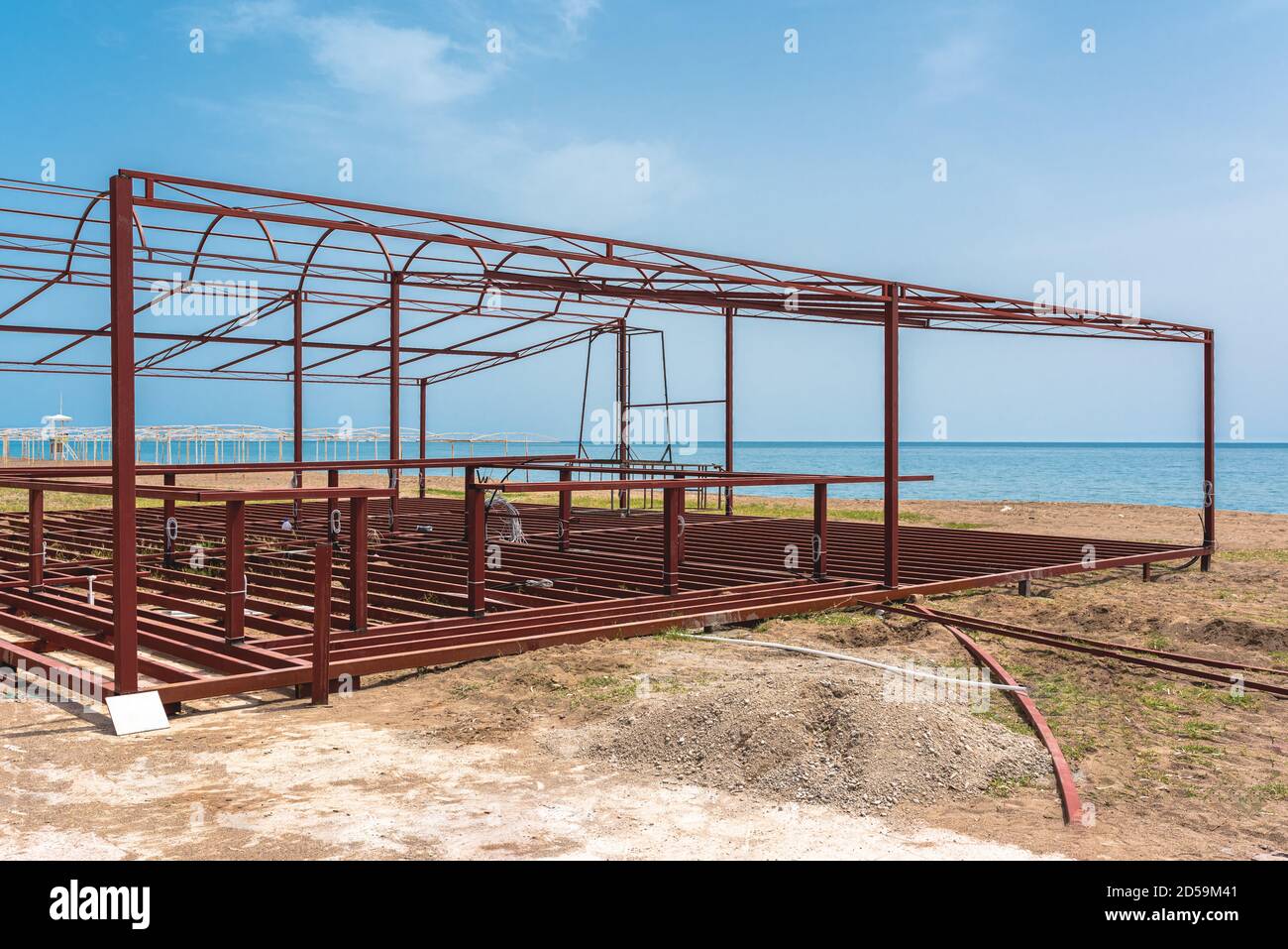 Nel cantiere di costruzione, struttura in acciaio è in costruzione Foto Stock