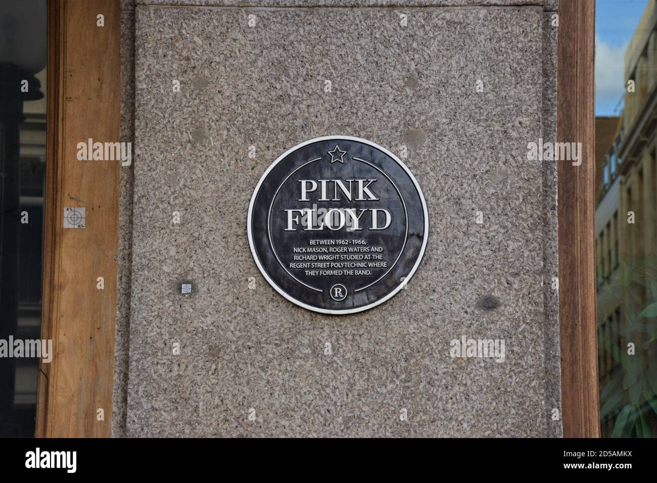 Targa commemorativa dei Pink Floyd fuori dall'Università di Westminster, Regent Street, Londra Foto Stock