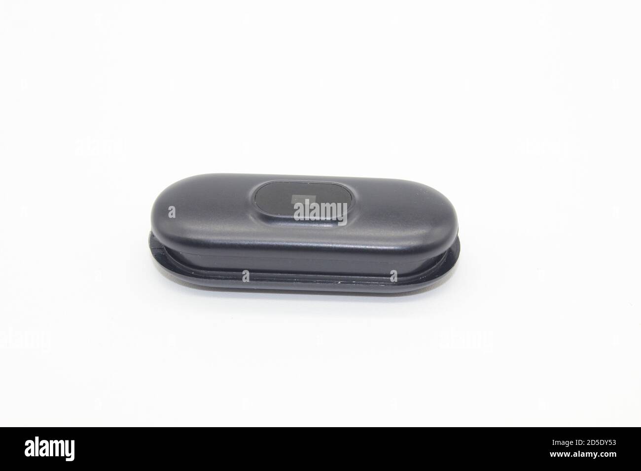 Un'immagine della mini videocamera wifi per la sicurezza domestica sfondo bianco Foto Stock