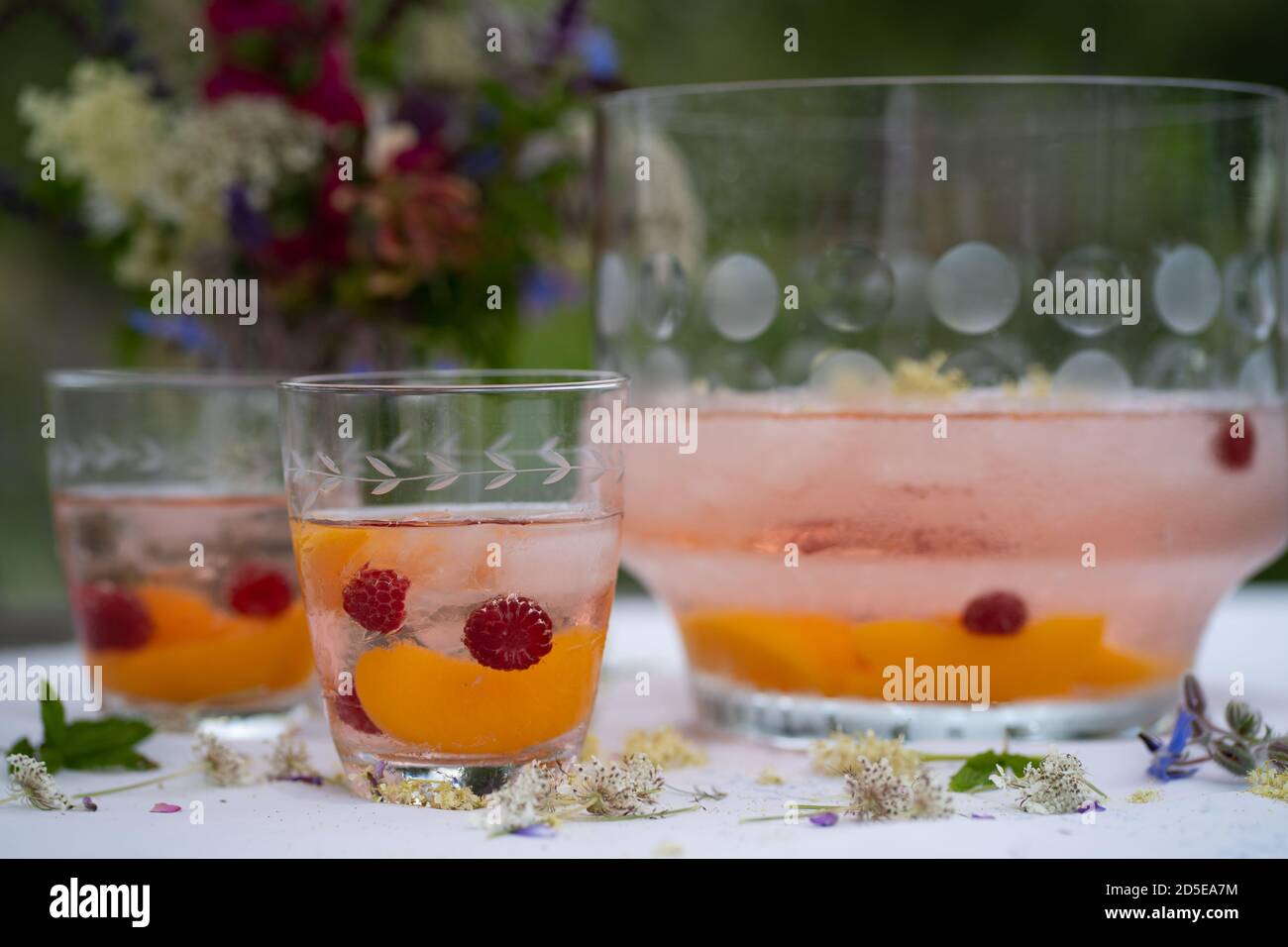 Pesca party punch all'aperto Foto Stock