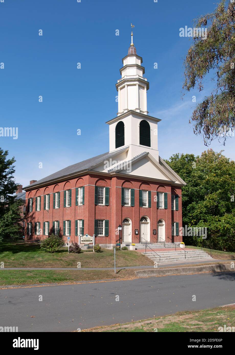 Storico Deerfield Village, Deerfield, Massachusetts, USA, la prima chiesa di Deerfield. Foto Stock