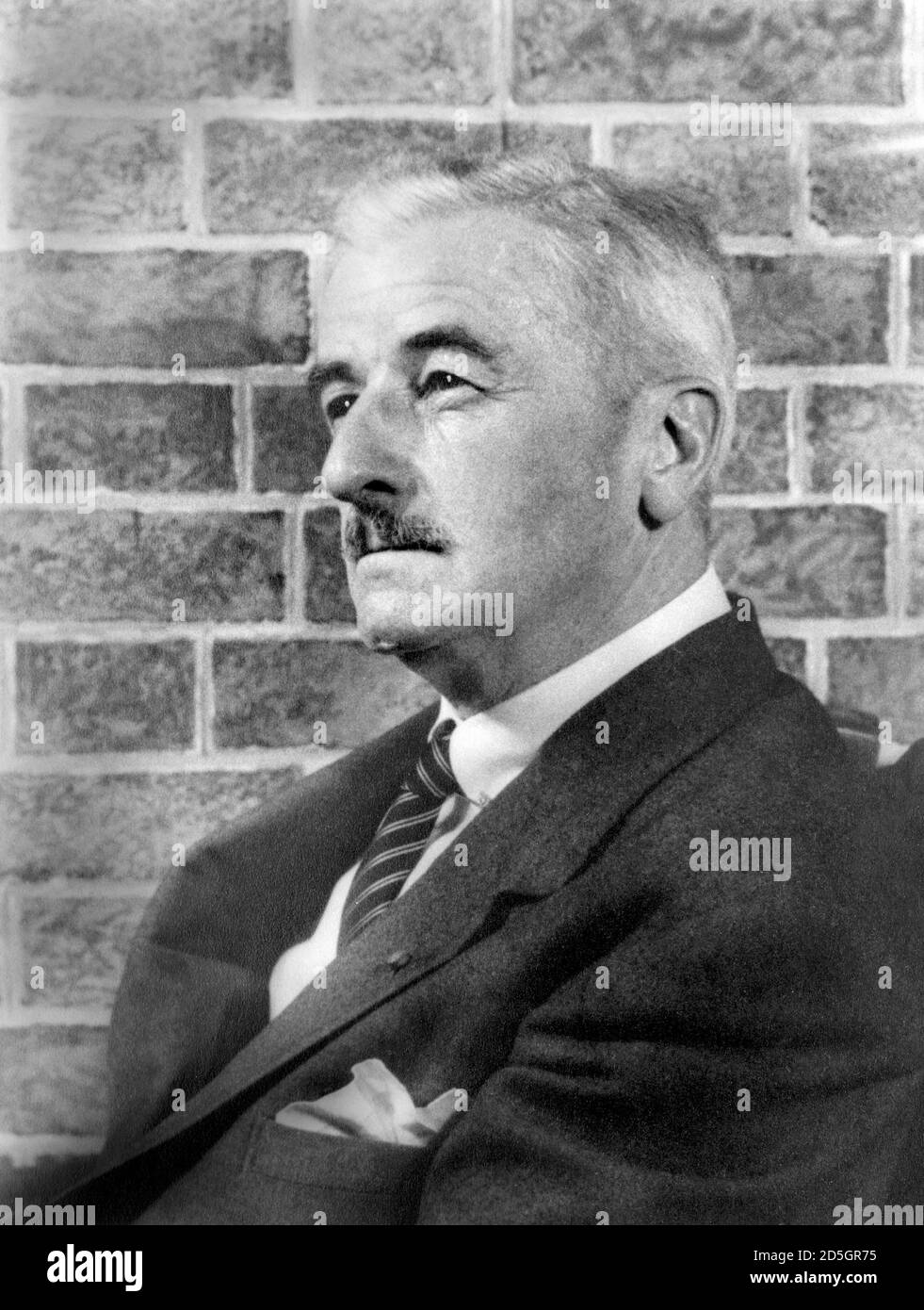 William Faulkner. Ritratto dello scrittore americano William Cuthbert Faulkner (1897-1962) di Carl Van Vechten, 1954 Foto Stock