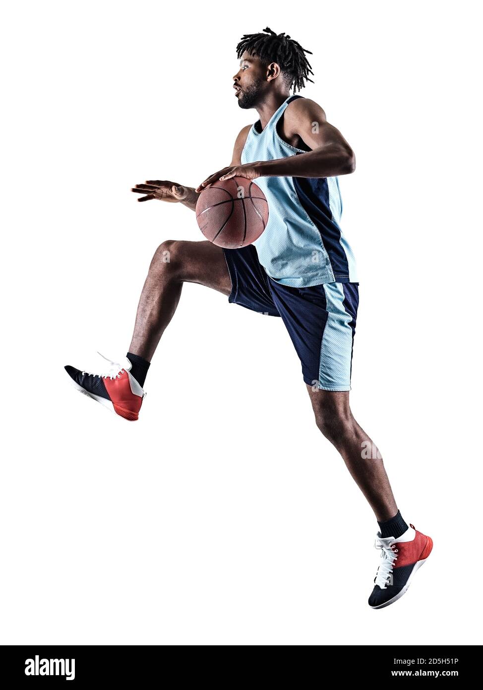 Un afro-americano africano giocatore di basket uomo isolato in silhouette ombra su sfondo bianco Foto Stock