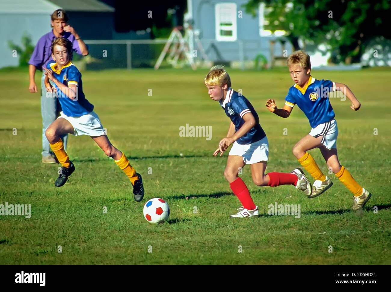 Bambini che giocano calcio futbol calcio azione Port Huron Michigan Foto  stock - Alamy