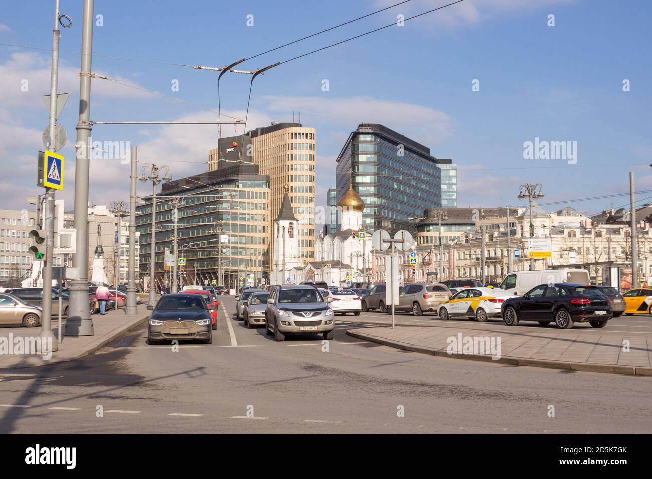 Mosca, Russia - Marzo 09. 2020: Piazza Tverskaya Zastava, stazione ferroviaria di Belorussky. Foto Stock