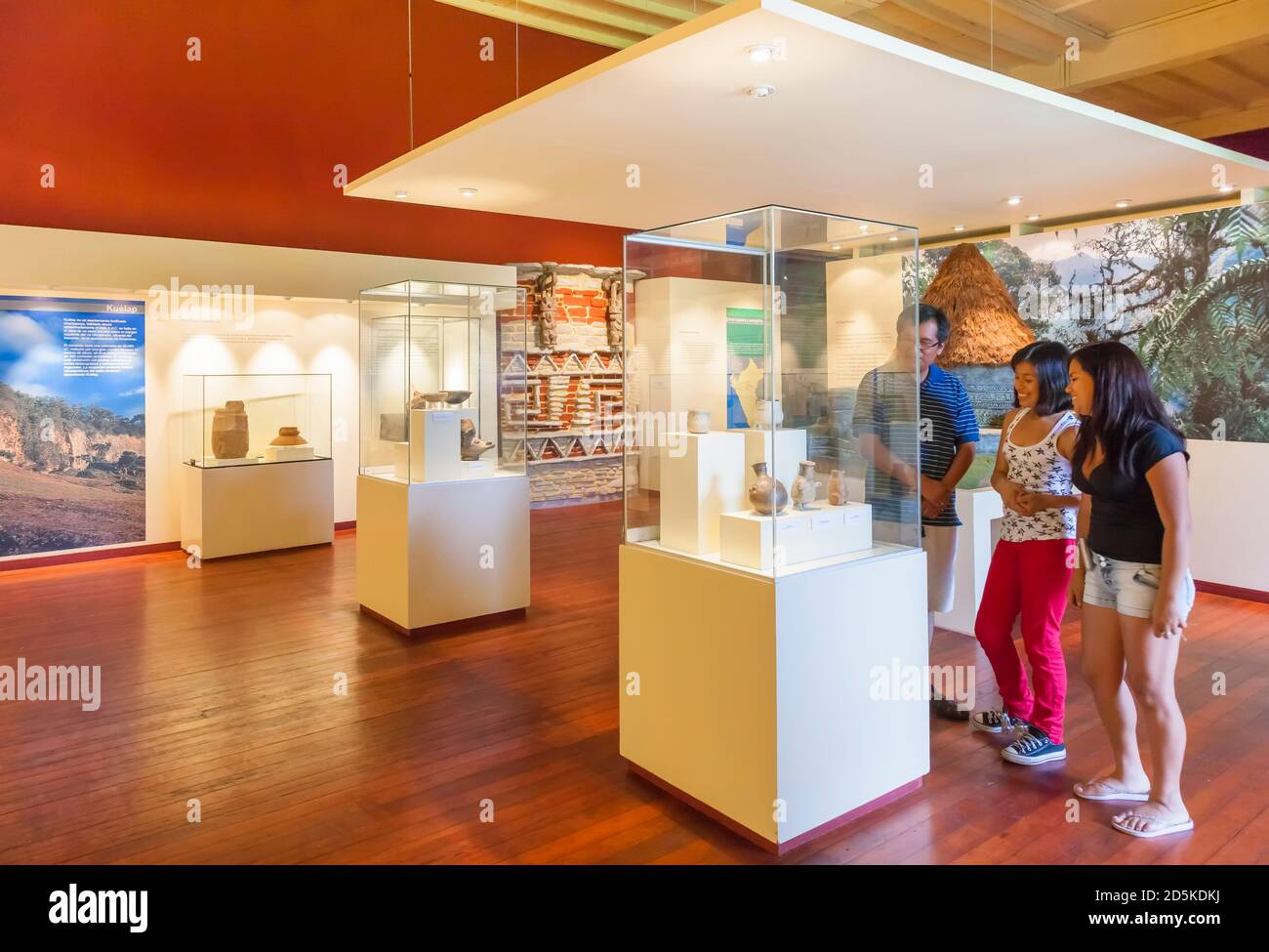 La galleria della cultura amazzonica, 'Museo Nazionale di Archeologia, Antropologia e Storia del Perù', Lima, Perù, Sud America Foto Stock