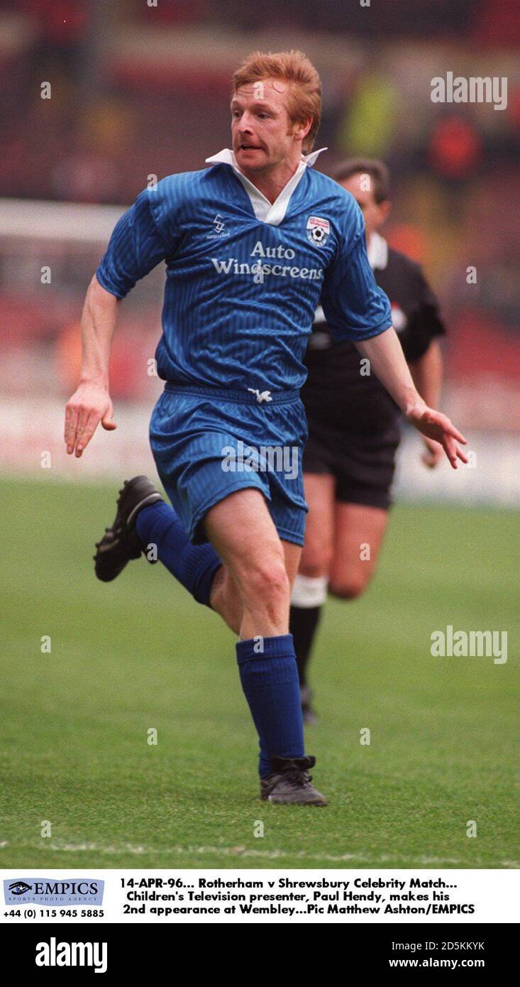 14-APR-96. Rotherham United / Shrewsbury Celebrity Match. Paul Hendy, presentatore della televisione dei bambini, fa la sua seconda apparizione a Wembley Foto Stock