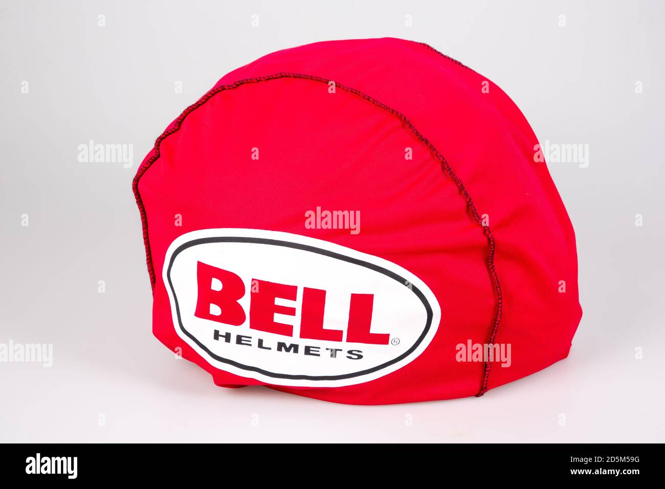 Bordeaux , Aquitaine / Francia - 10 01 2020 : casco campana copertura moto rosso con logo e segno di testo marchio accessori moto Foto Stock