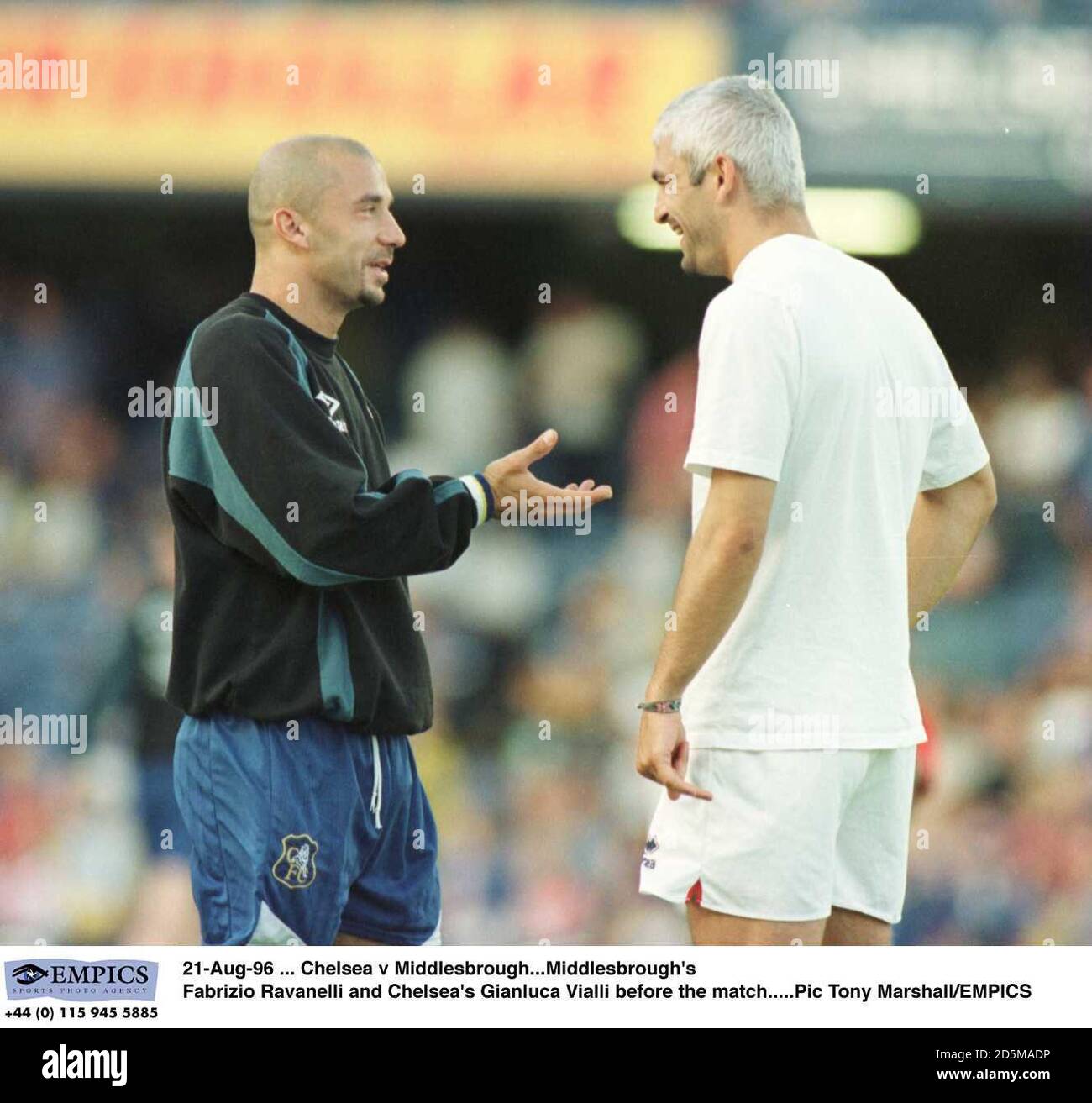 Fabrizio Ravanelli di Middlesbrough e Gianluca Vialli di Chelsea prima della partita Foto Stock