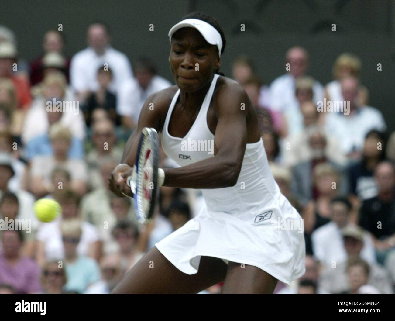 Venus Williams of USA in azione durante la finale femminile Partita contro Lindsay Davenport degli Stati Uniti Foto Stock