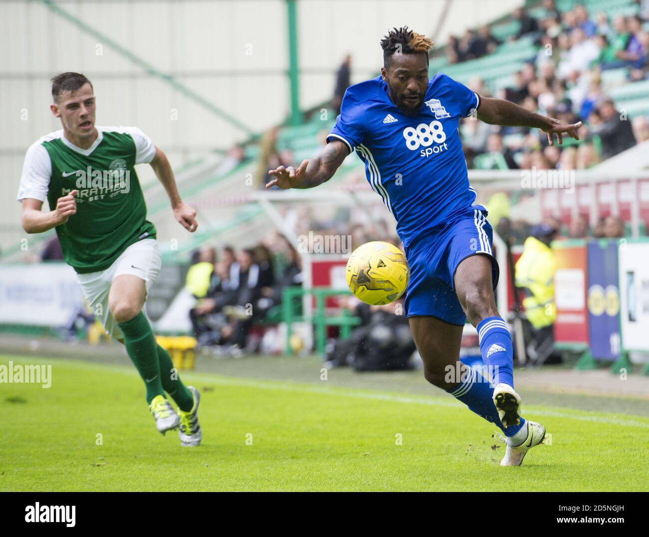 Jacques Maghoma di Birmingham City in azione Foto Stock