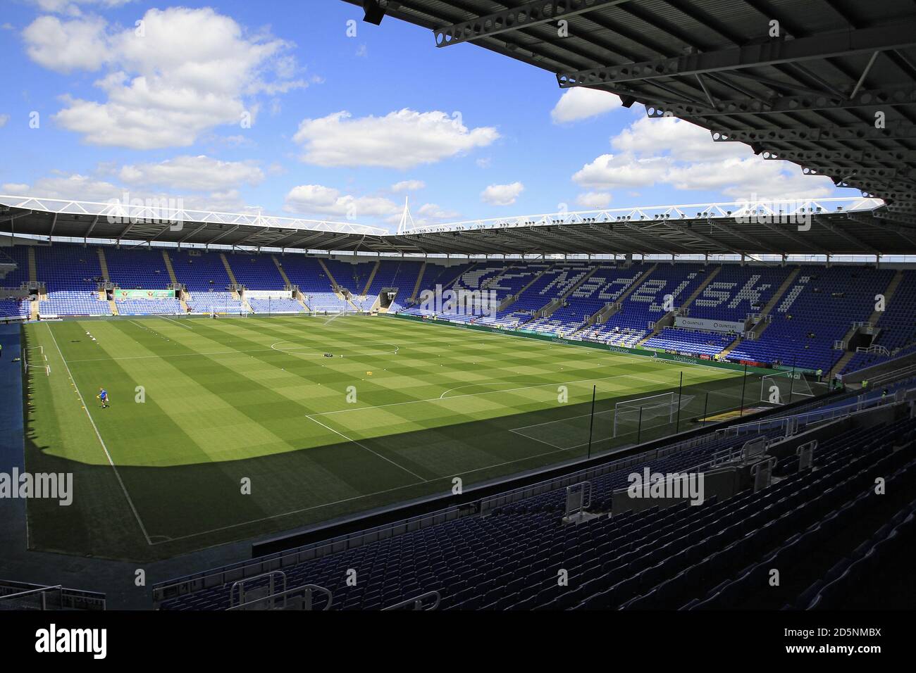 Una vista generale all'interno dello stadio Madejski prima della partita Foto Stock
