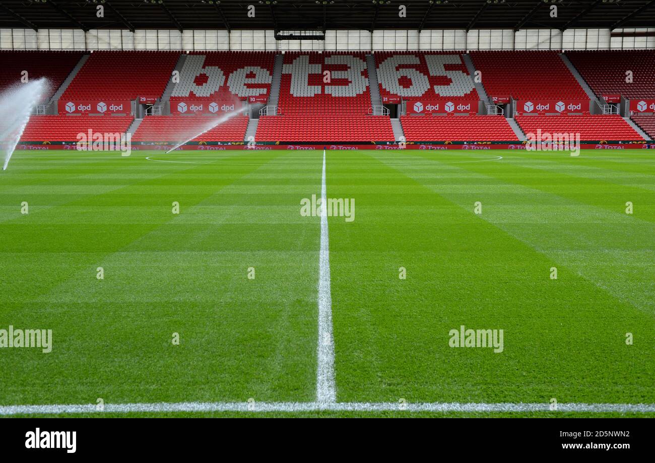 Una vista dello Stadio Bet365, casa dello Stoke City FC Foto Stock