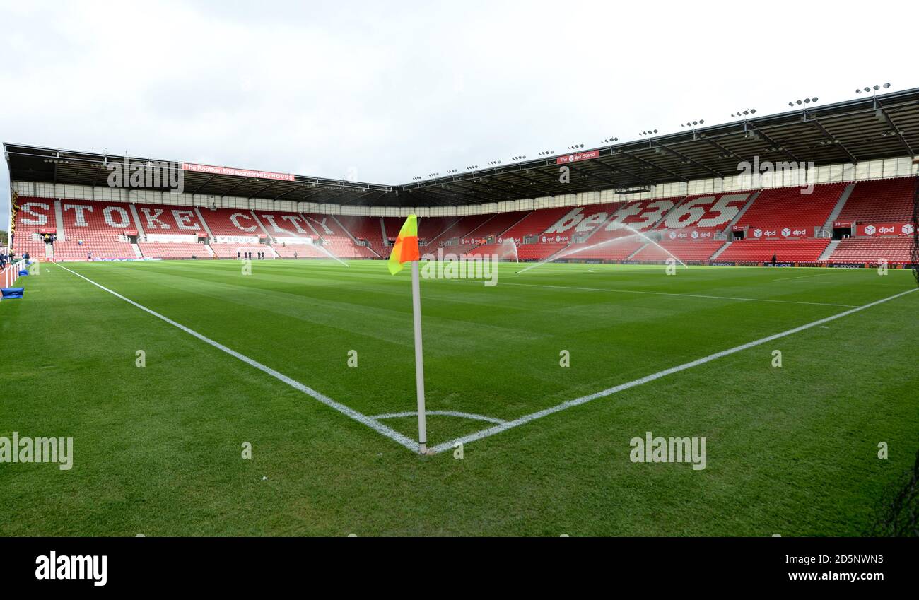Una vista dello Stadio Bet365, casa dello Stoke City FC Foto Stock