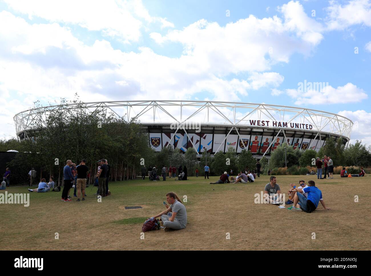 Una vista generale dello stadio di Londra davanti al gioco Foto Stock