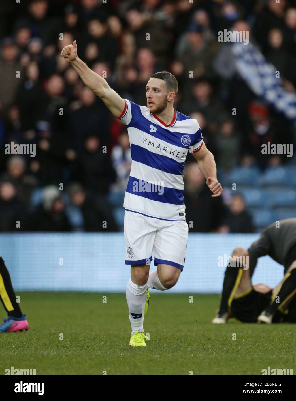 Queens Park Rangers' Conor Washington segna contro Burton Albion Foto Stock